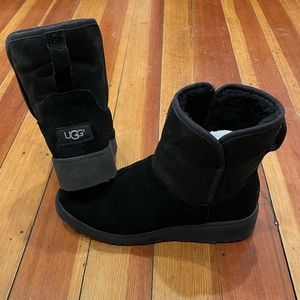 UGG Kristin Ankle Boot